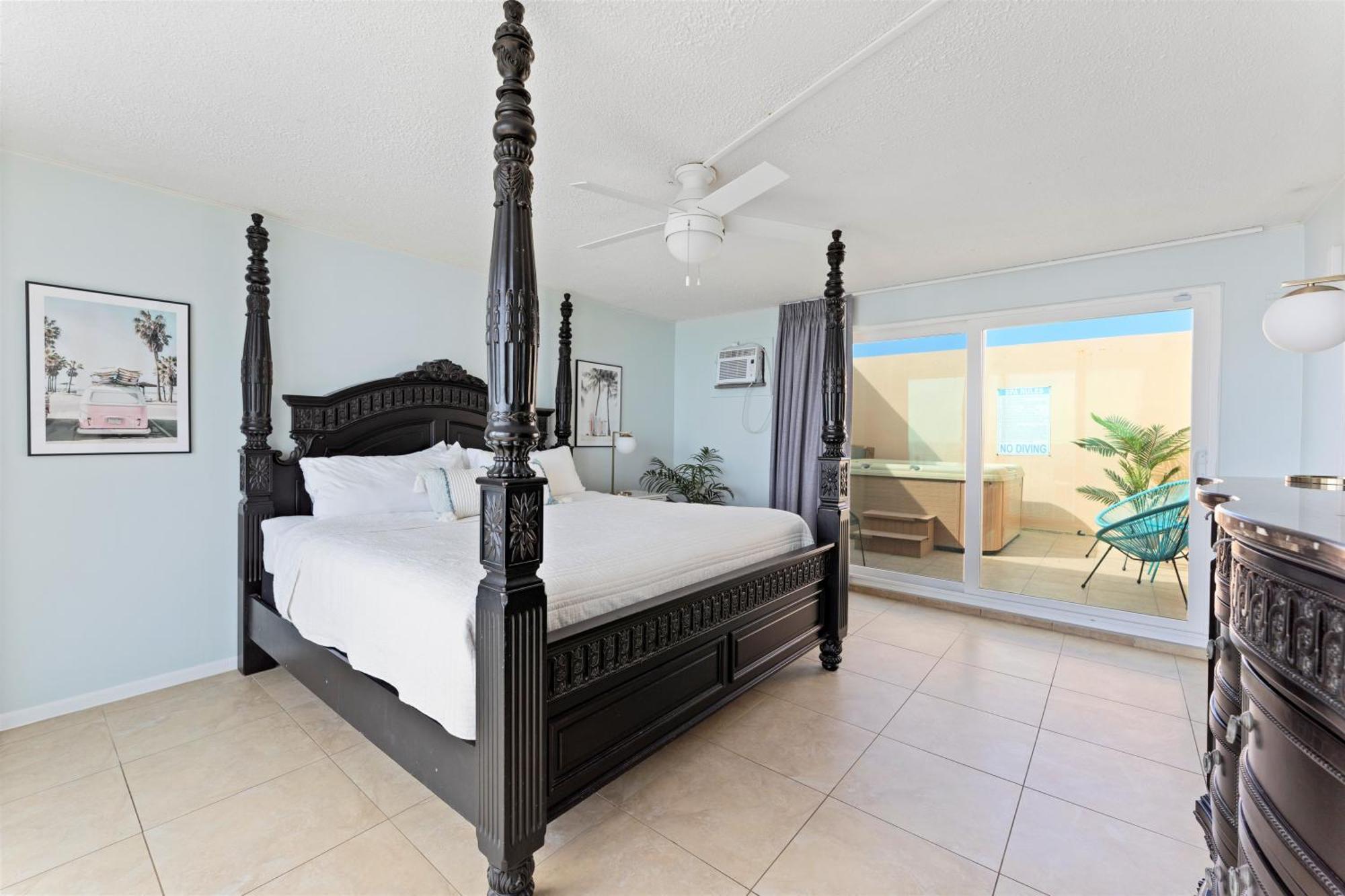 Paradise Beach Club - Oceanfront And Penthouse Satellite Beach Bilik gambar